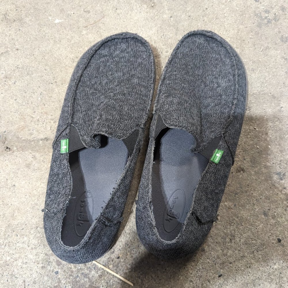 Sanuk mens size 11